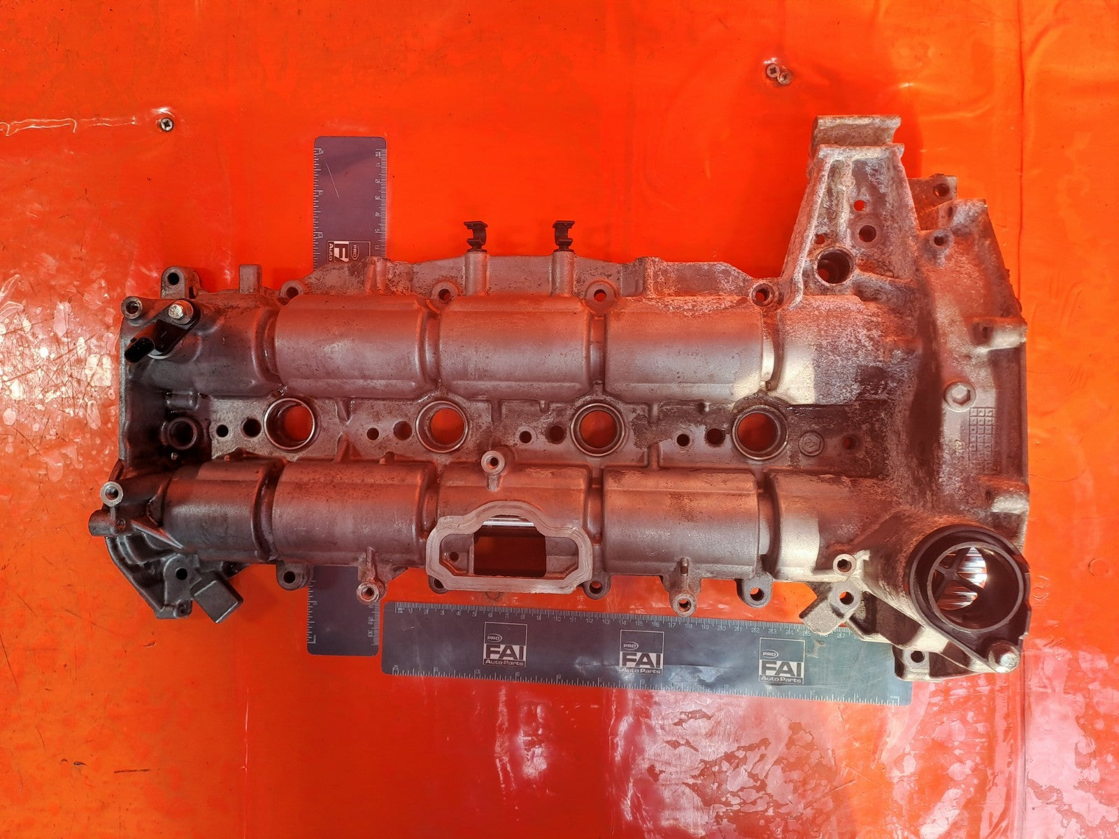 ✅FORD TRANSIT CUSTOM 2.0 DIESEL 2022 YMF6 CAMSHAFTS & HOUSING 201300168 A353 - Image 8
