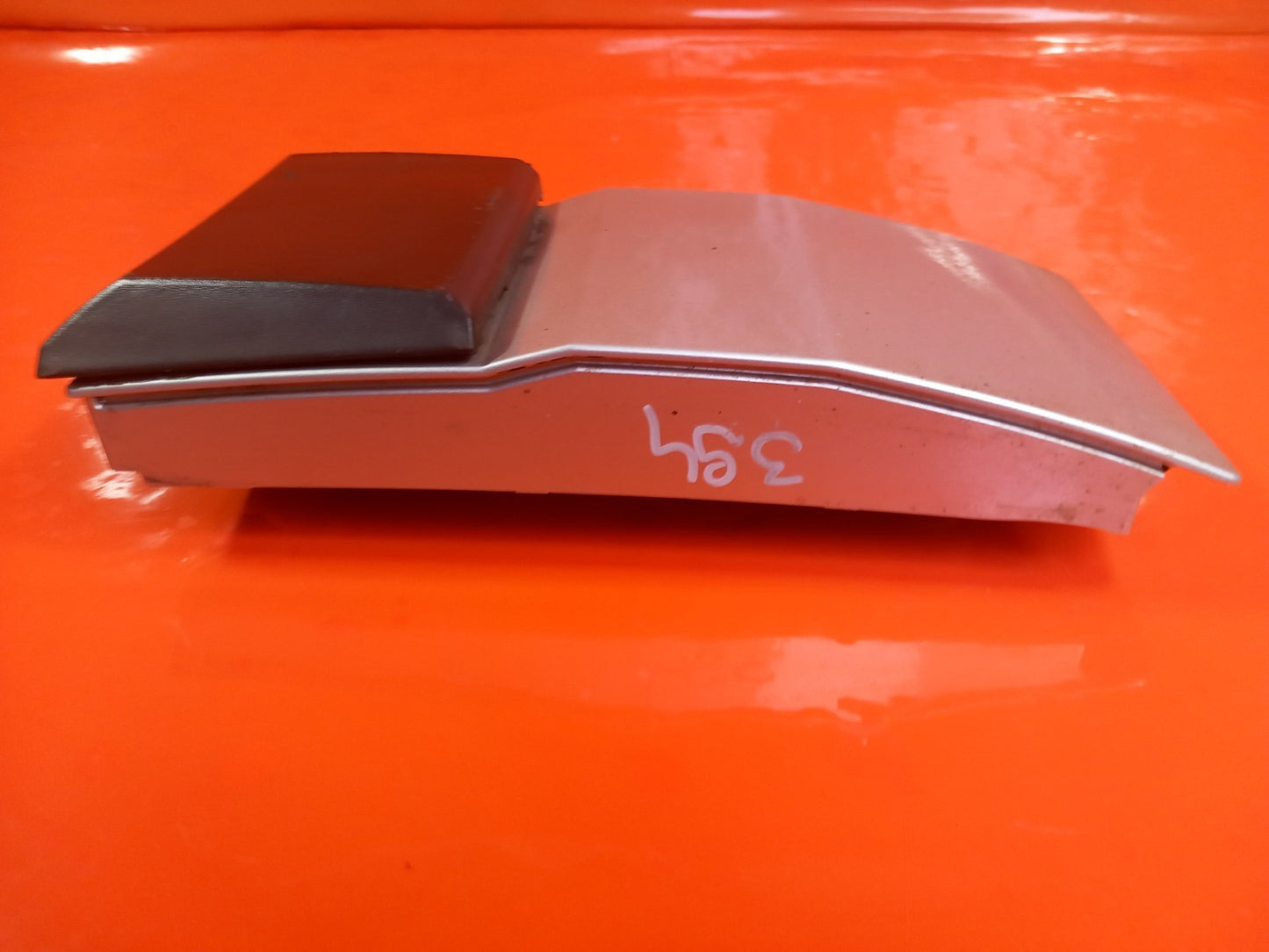 Ford Transit Custom 2.0 Diesel 2021 Fuel Flap Lower Trim Panel Silver GK21V20206 - Image 5