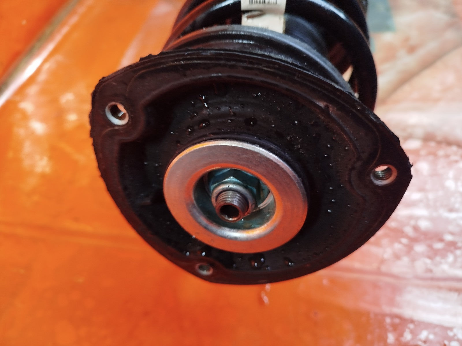 ✅AUDI A3 1.6 DIESEL 2013 FRONT RIGHT SUSPENSION LEG HUB 5Q0413023CP Warranty - Image 7