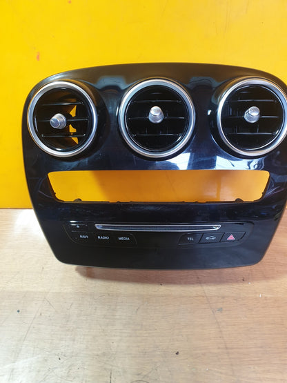 ✅Mercedes C Class W205 2014 Dashboard Centre Air Vent Trim A2056805707 +Warranty - Image 3