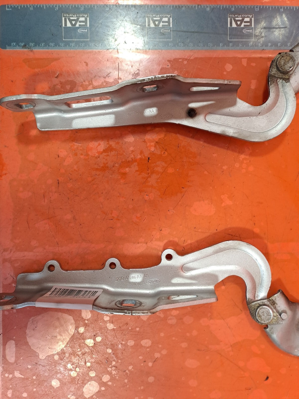 ✅Ford Focus (C 51) 2018 1.5 Diesel BONNET HINGES JX7B-A16800-AA JX7B-A16801-AA - Image 8