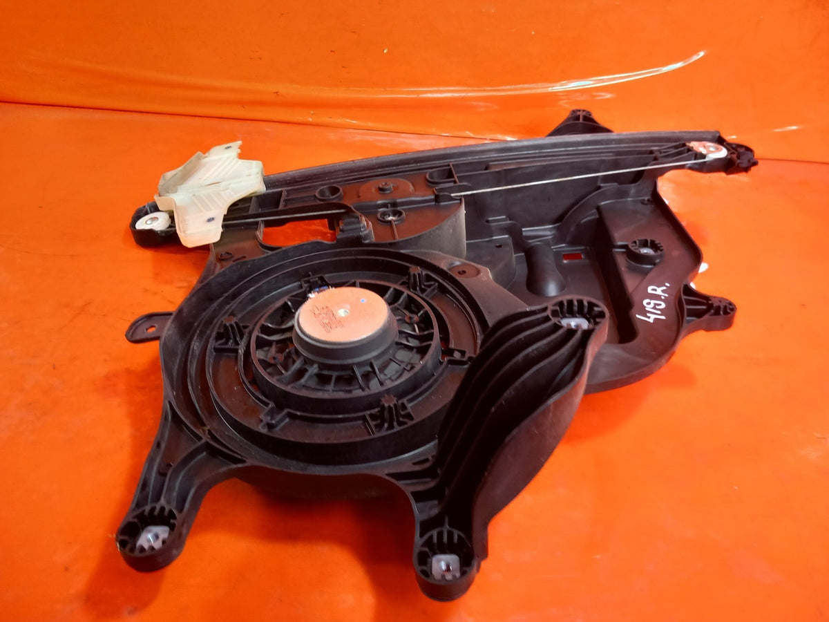 2022 Peugeot Partner K9 Front Right Window Motor Regulator 9840175780 A419 - Image 4