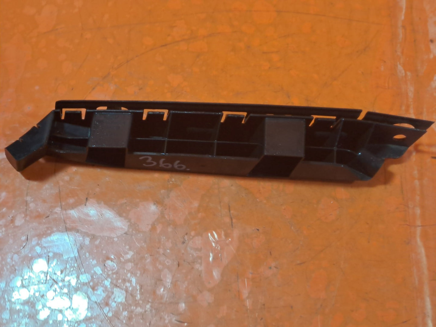 ✅FORD TOURNEO CONNECT VW CADDY 2.0 DIESEL 2024 FRONT LEFT BUMPER MOUNT BRACKET - Image 3