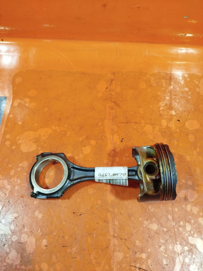 ✅MERCEDES W176 A180 1.6 PETROL 2012 PISTON AND CON ROD Warranty A213 - Image 2