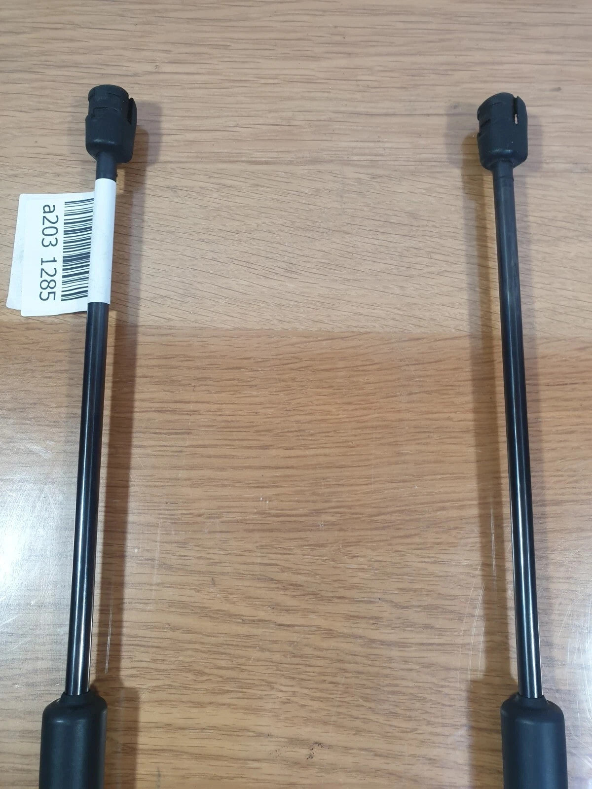 ✅Audi A1 Sport 1.0 Petrol 2020 Tailgate Gas Struts Pair 82A827552 82A82755202S - Image 5