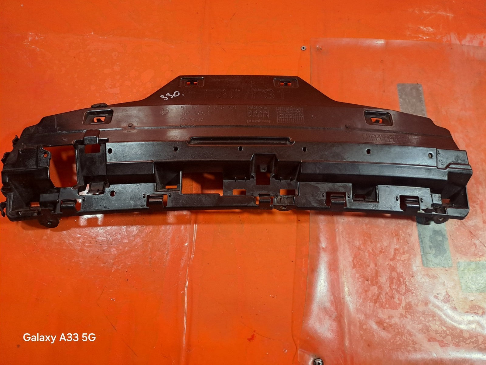✅BMW 318I F30 1.5 PETROL 2016 REAR CENTRE BUMPER BRACKET REINFORCEMENT LOWER - Image 3