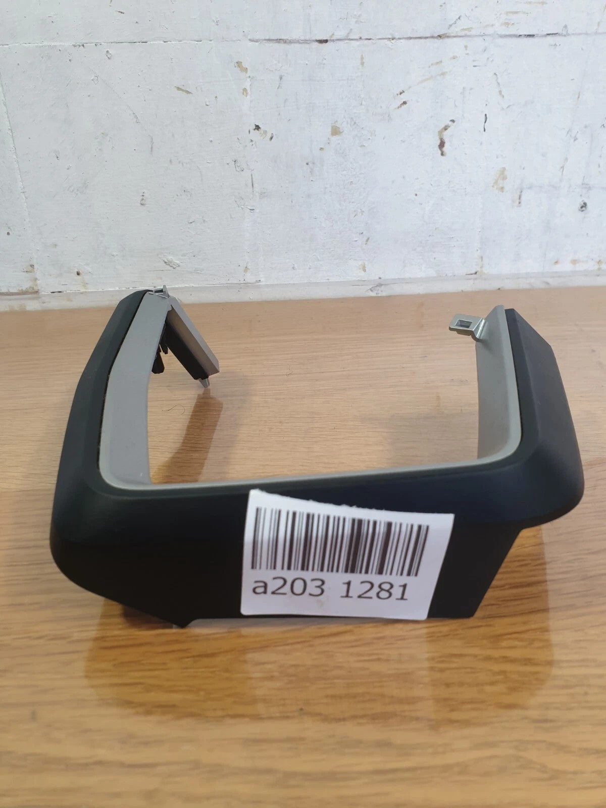 ✅Audi A1 Sport 1.0 Petrol 2020 Dashboard Air Vent Right Surround Trim 82C857237  - Image 5