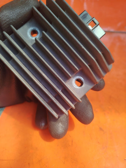 ✅2013 YAMAHA XJ6 F DIVERSION PETROL VOLTAGE REGULATOR SH713AA + WARRANTY A184 - Image 10