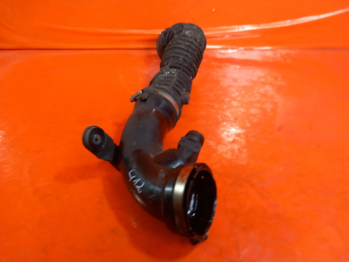 VW Transporter T6.1 T30 2.0 Diesel 2019-2023 Air Intake Pipe 7E0129615 A412 - Image 11