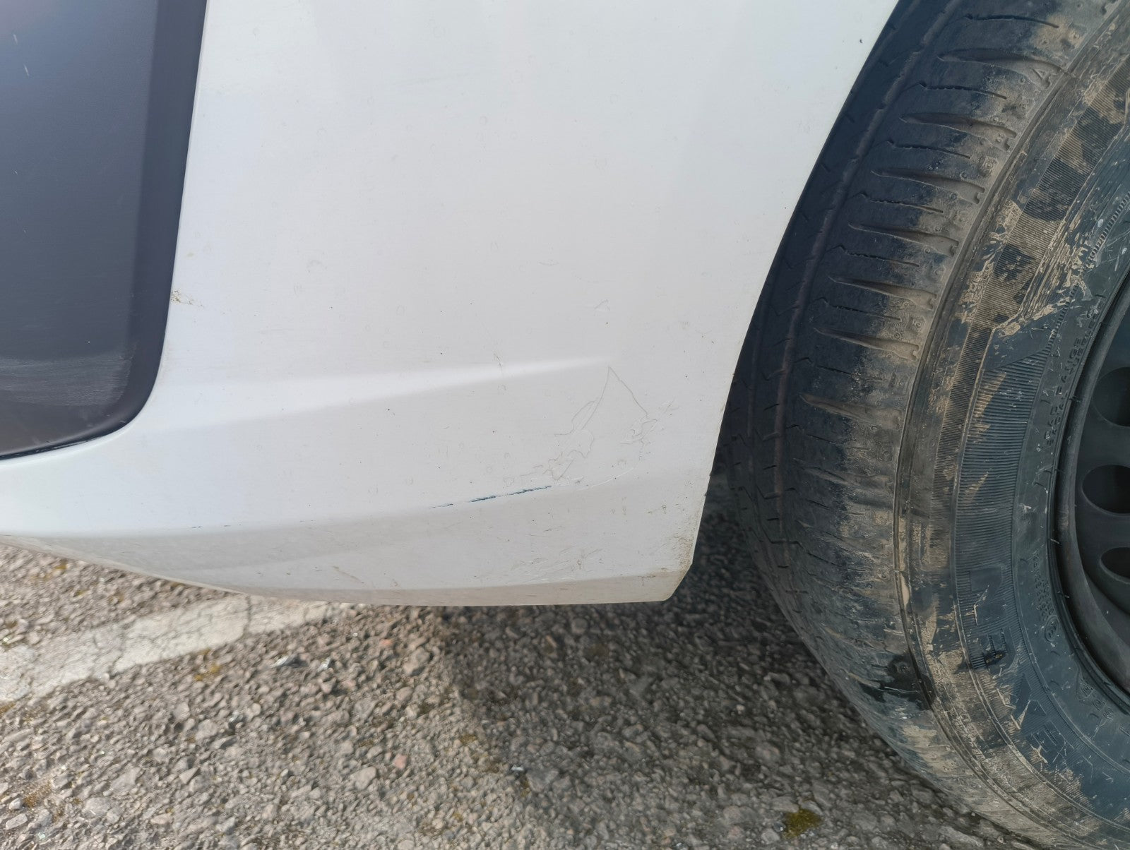 ✅Ford Tourneo Custom 2.2 Diesel 2015 Front Bumper Bare White Scratches A377 - Image 12