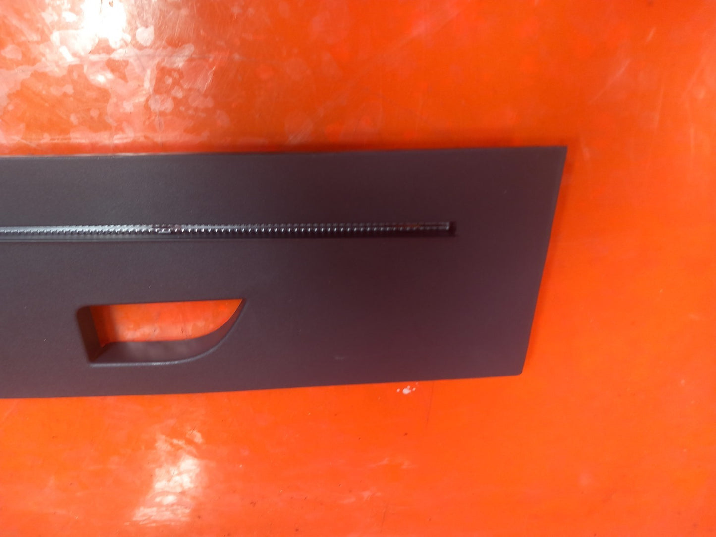 Land Rover Defender L663 3.0 Diesel 2025 Dashboard Trim Light Strip L8B204326DEW - Image 3