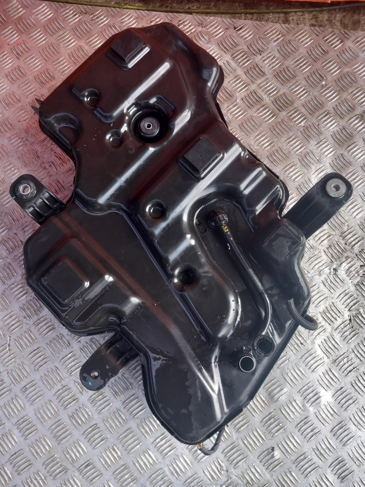 ebay-src:https://i.ebayimg.com/00/s/mtywmfgxmjaw/z/uviaaeswu2fqtp~u/$_57.jpg