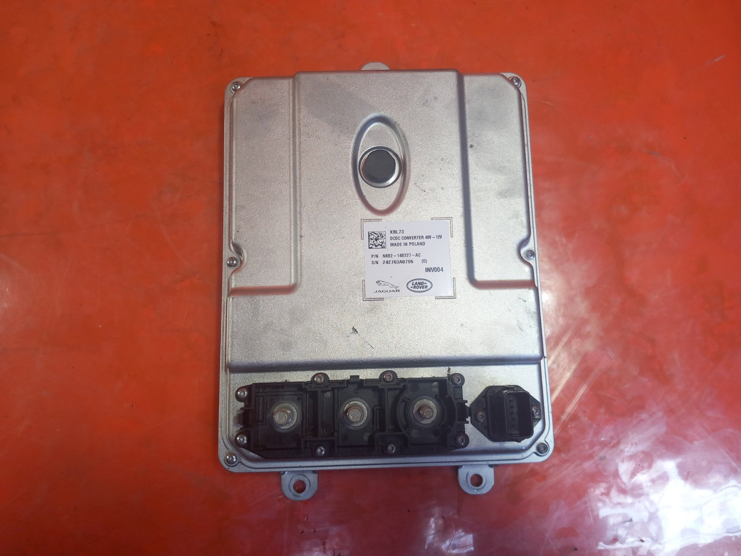 Land Rover Defender L663 3.0 Diesel 2025 Voltage Converter N8B214B227AC A396 - Image 2