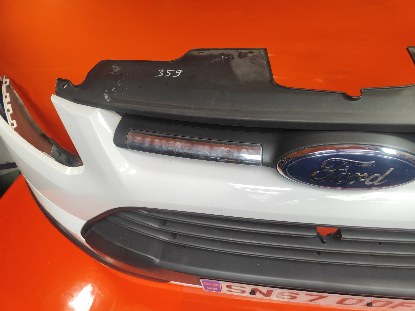 ✅2017 Ford Tourneo Custom Front Bumper White + Warranty A359 - Image 8