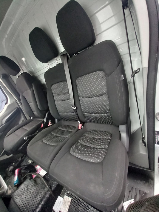 2023 Maxus Deliver 9 Front Left Passenger Double Seat Warranty A425 - Image 1
