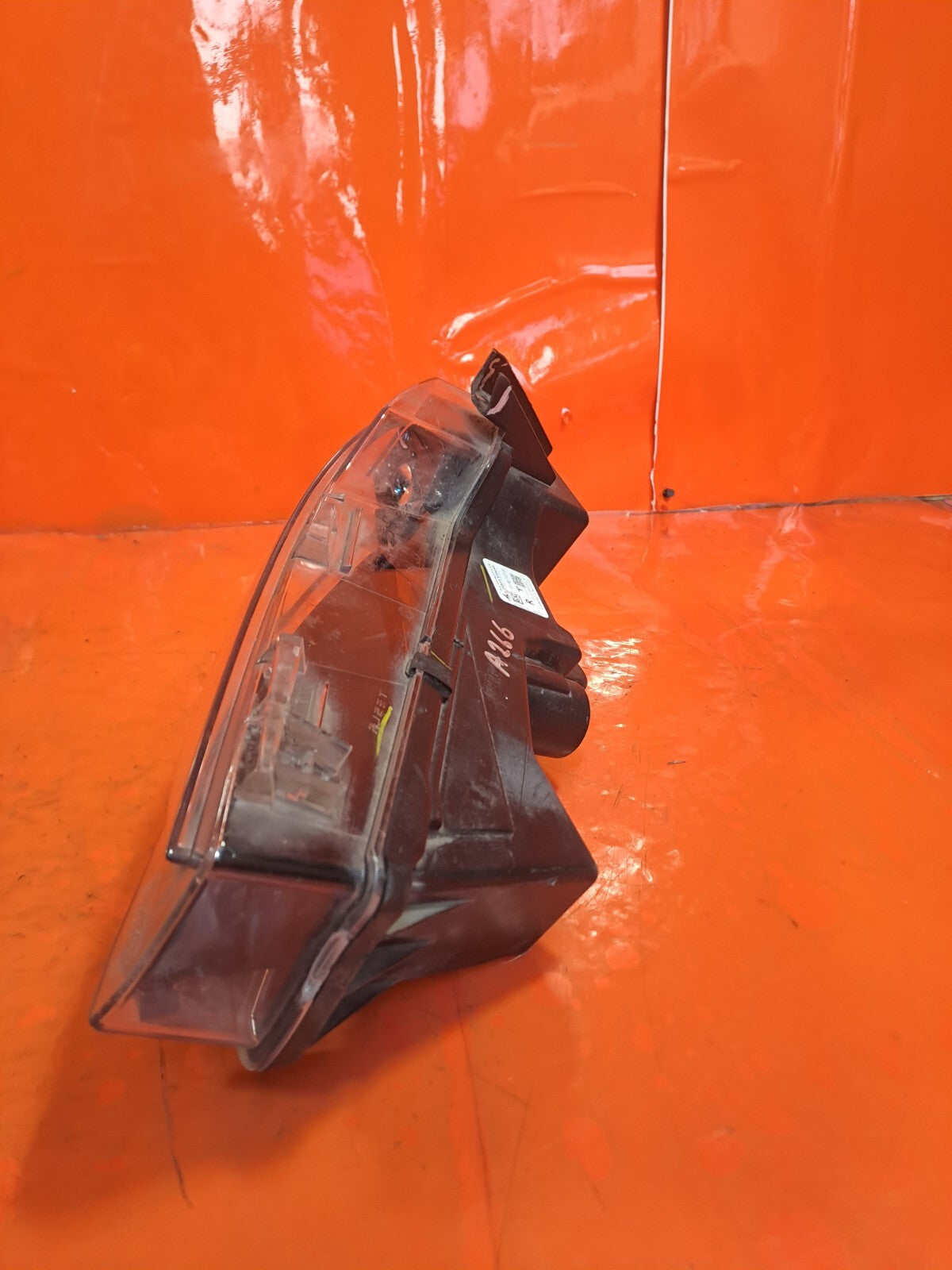 ✅2020 TESLA MODEL 3 FRONT RIGHT FOG LIGHT 1077396-00-D + WARRANTY A266 - Image 6