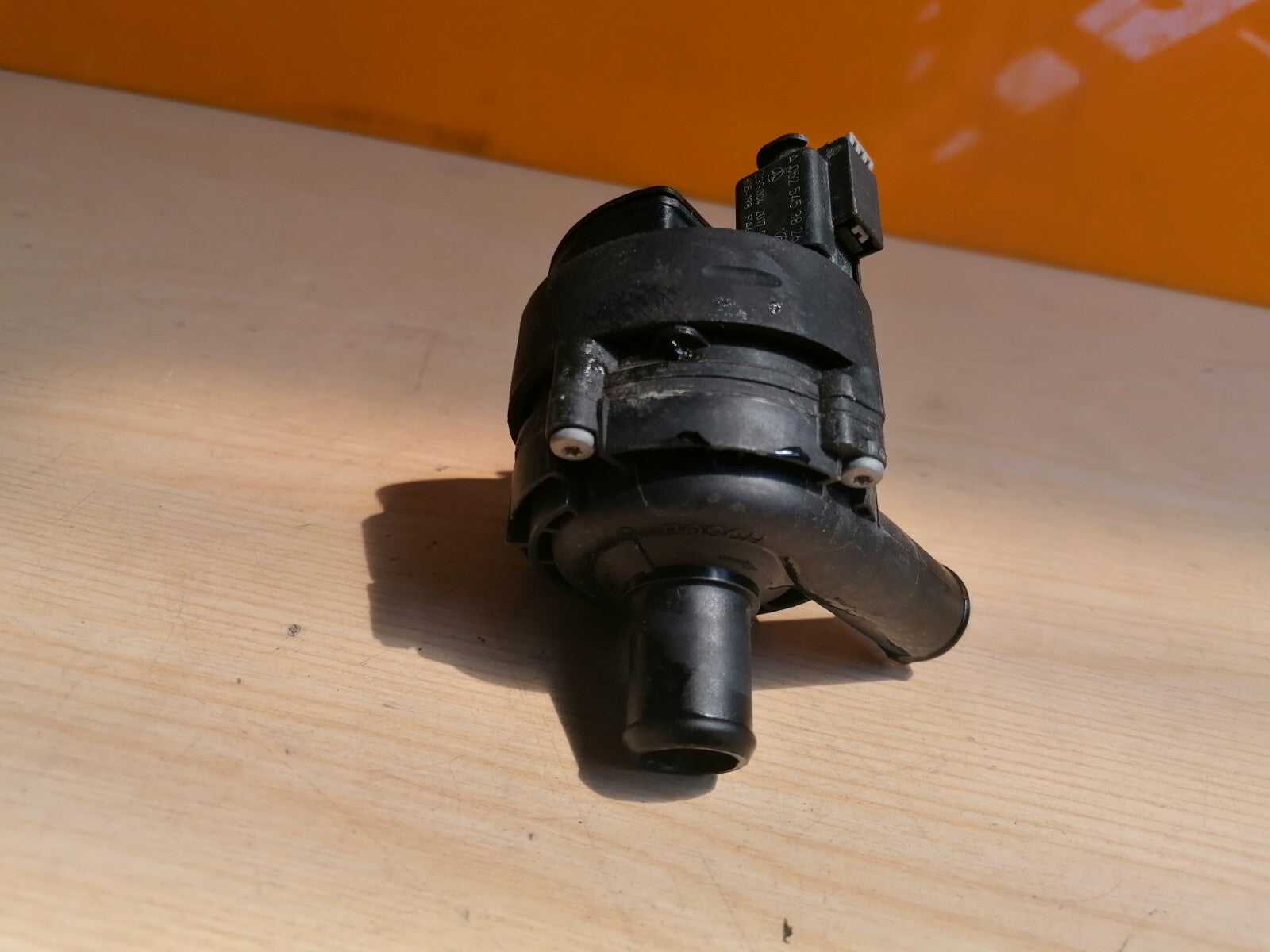 MERCEDES W176 WATER CIRCULATION PUMP WITH WIRING LOOM A2118350028 X00 - Image 9