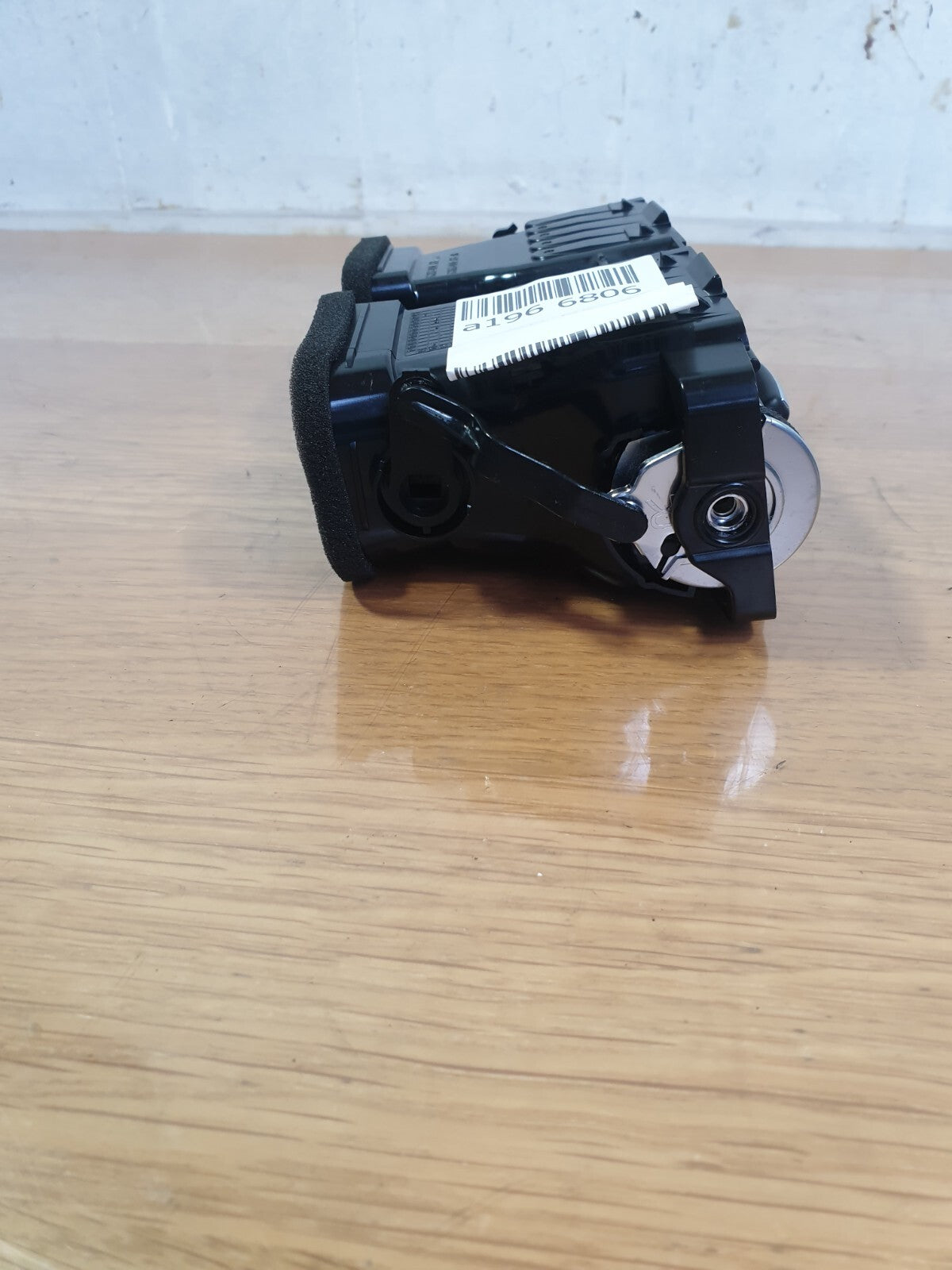 ebay-src:https://i.ebayimg.com/00/s/mtywmfgxmjaw/z/jpuaaosw2i9mye-v/$_57.jpg