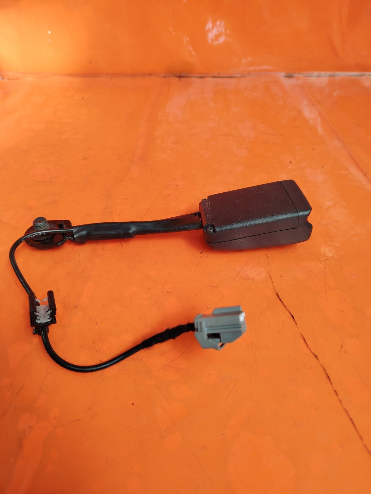 ✅TESLA MODEL 3 LONG RANGE 2020 FRONT RIGHT SEAT BELT BUCKLE 1090323-01-D A266 - Image 8