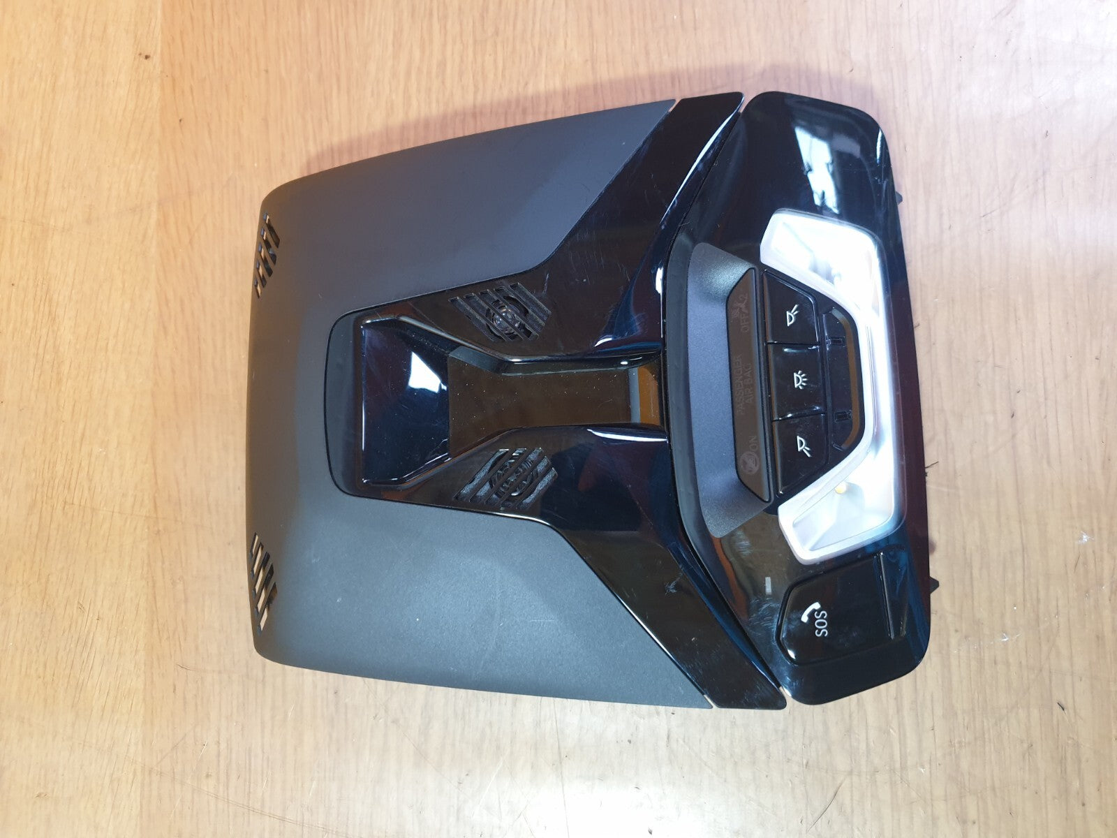 ebay-src:https://i.ebayimg.com/00/s/mtiwmfgxnjaw/z/nd8aaoswlbvmcddn/$_57.jpg