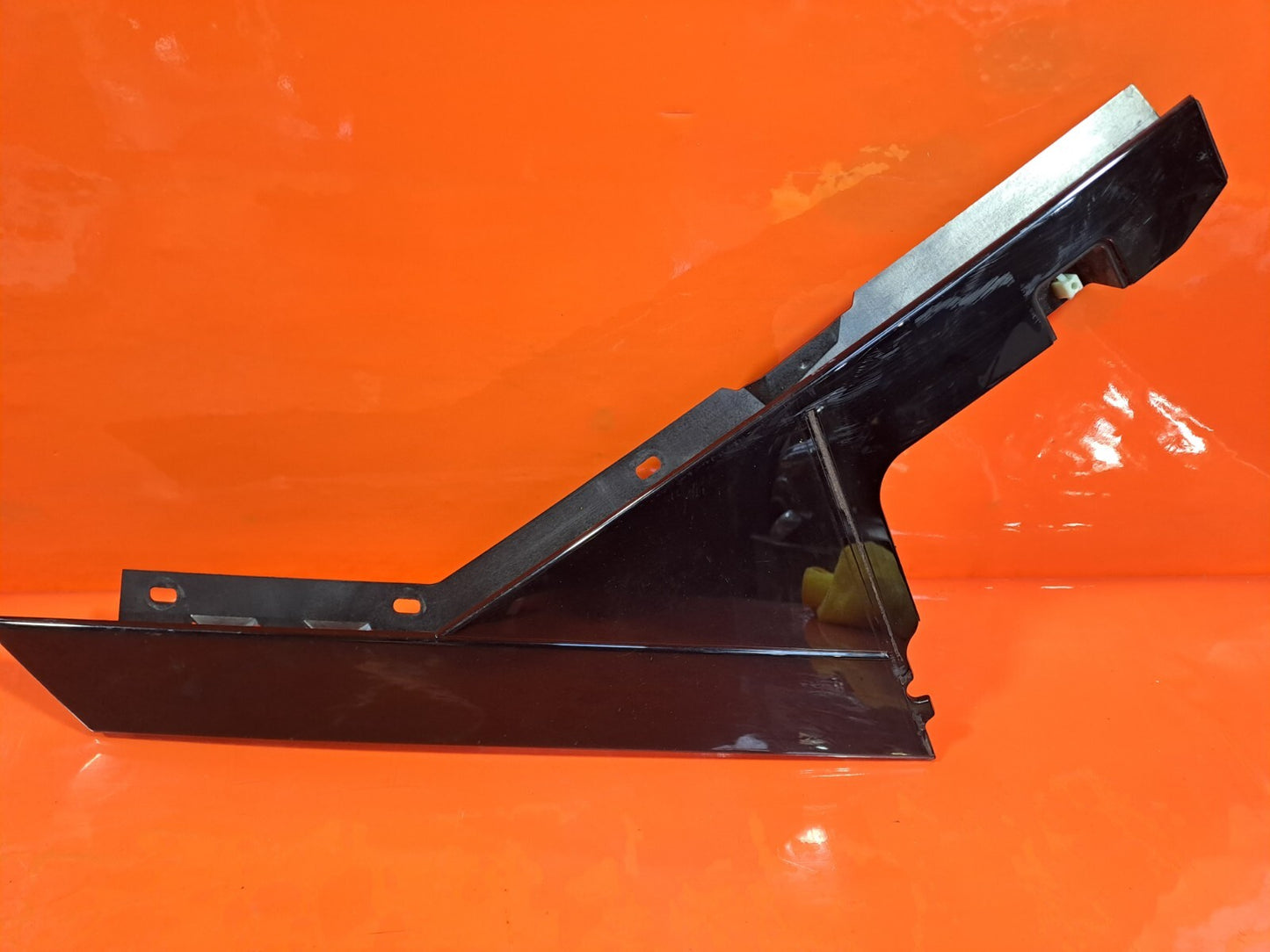 ✅JAGUAR F-PACE V6 3.0 PETROL 2017 REAR RIGHT DOOR C PILLAR TRIM HK83254A42AC - Image 1