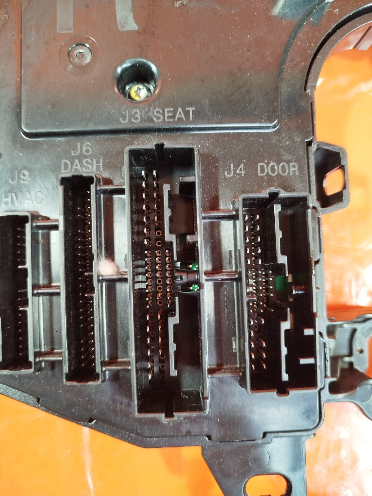 ✅Tesla Model 3 Long Range 2020 FRONT RIGHT FUSE BOX 1462525-00-D 1461511-00-B - Image 4