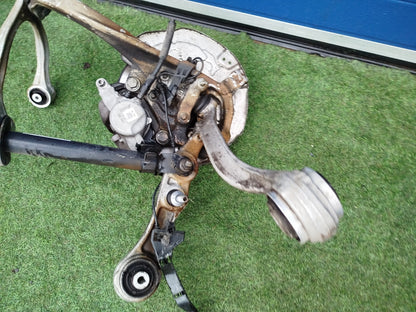 ✅2016 Mercedes C Class W205 Front Left Suspension Leg Hub A2053200313 + Warranty - Image 4
