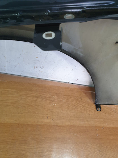 BMW 750Li E66 4.8 PETROL 2006 FRONT RIGHT WING PANEL BLACK Damaged A208 - Image 7