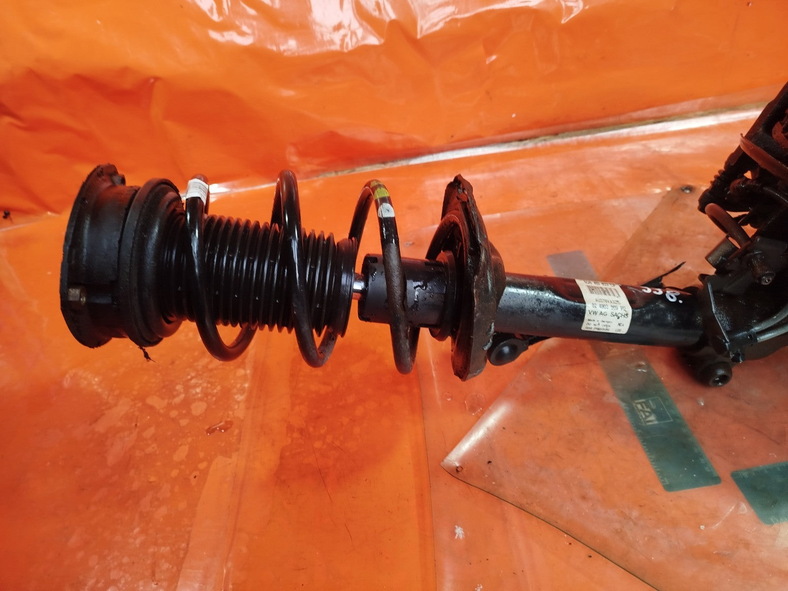 ✅AUDI A3 1.6 DIESEL 2013 FRONT RIGHT SUSPENSION LEG HUB 5Q0413023CP Warranty - Image 8