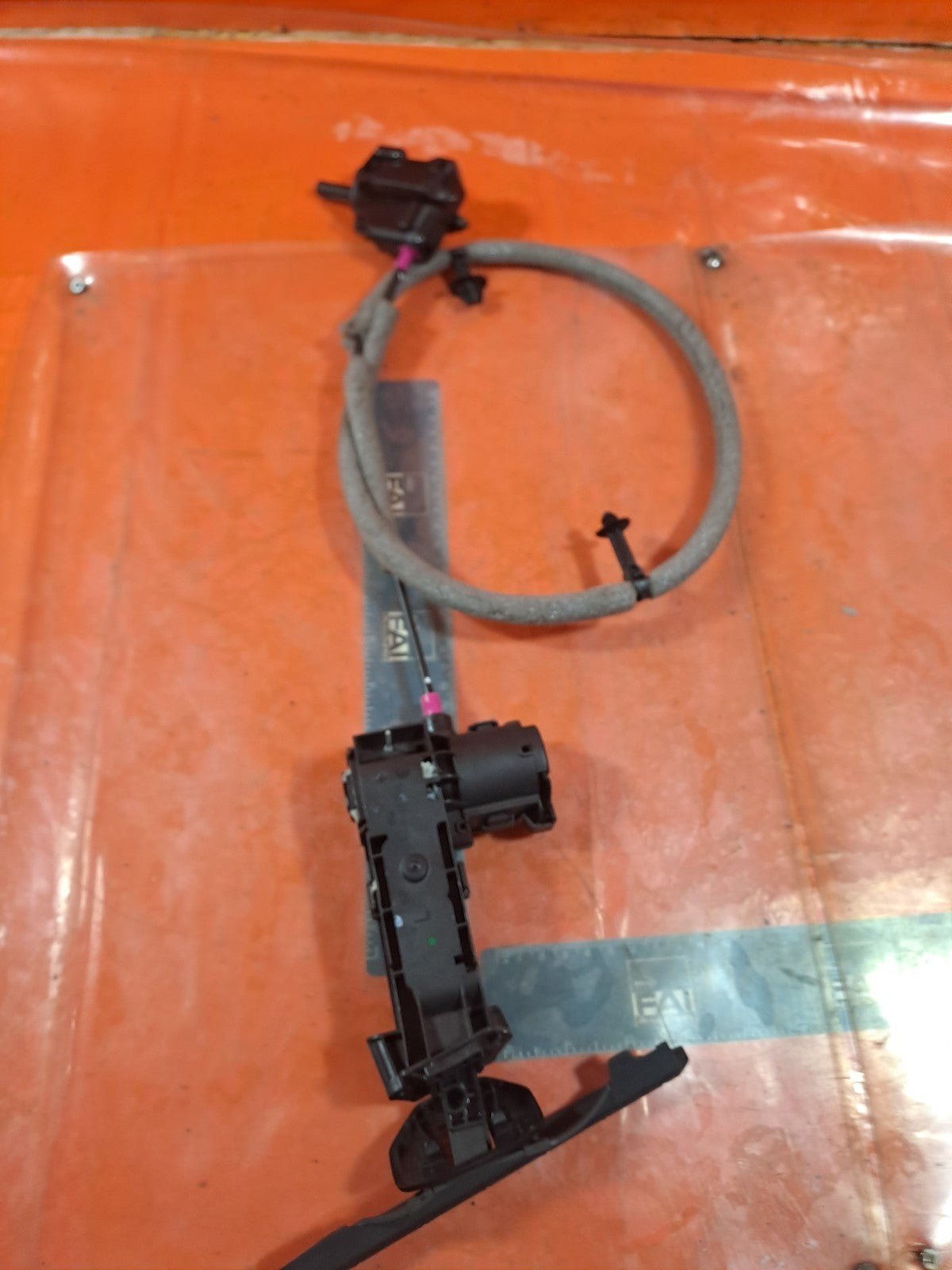 ✅FORD KUGA ST-LINE 2.5 PETROL 2025 REAR LEFT DOOR STOPPER LV4BS247B50 Warranty - Image 11