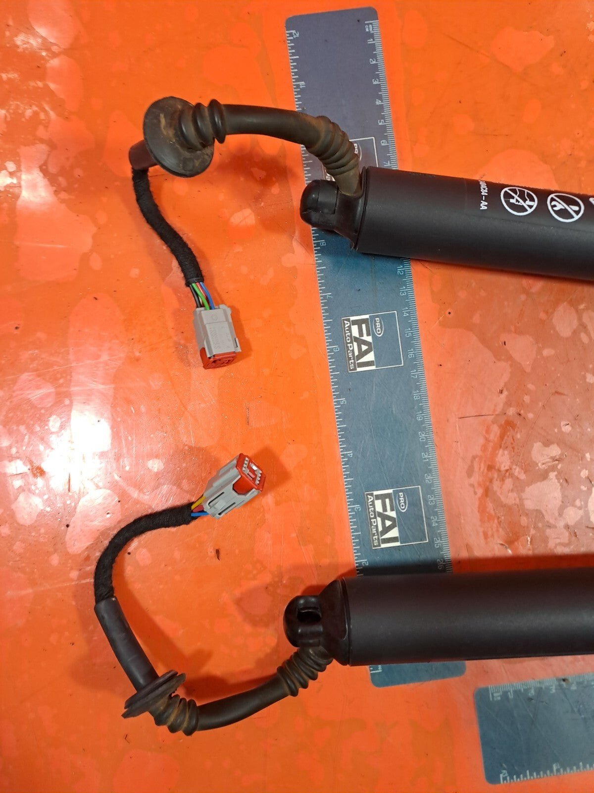 2019-2025 Ford Puma MK2 Tailgate Struts PAIR L1TB-S404C84-AA Warranty A252 - Image 2