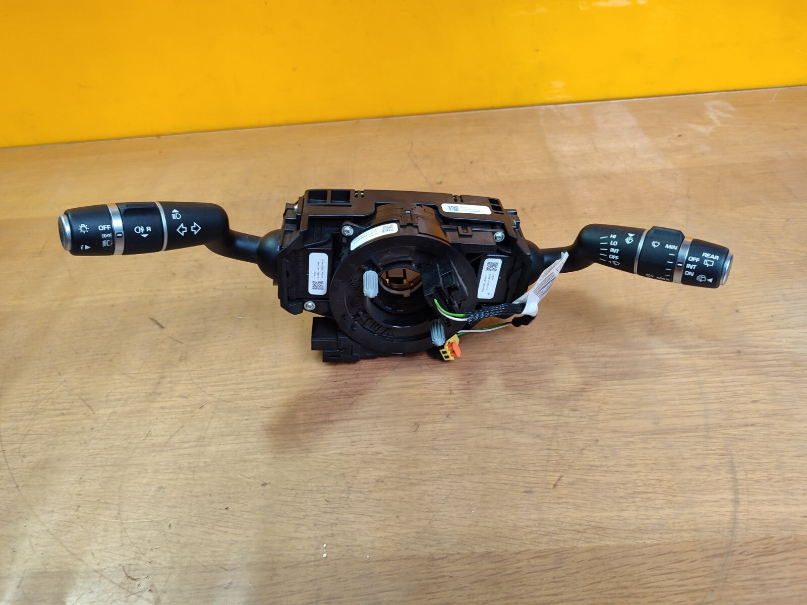 ebay-src:https://i.ebayimg.com/00/s/mtiwmfgxnjaw/z/wpaaaoswrunmhyph/$_57.jpg
