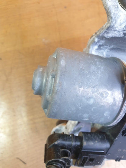✅2022 TESLA MODEL Y FRONT WIPER MOTOR & LINKAGE 1507048-00-B + WARRANTY A172 - Image 12