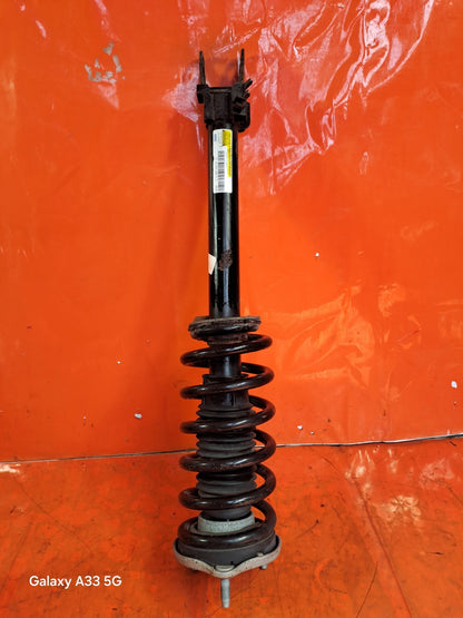 ✅MERCEDES W205 C200 2.0 PETROL 2015 FRONT RIGHT/LEFT SHOCK ABSORBER A2053200713 - Image 1