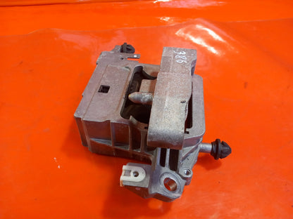 BMW F44 218I M Sport 1.5 Petrol 2020 Right Side Engine Mount 8835572 Warranty - Image 5