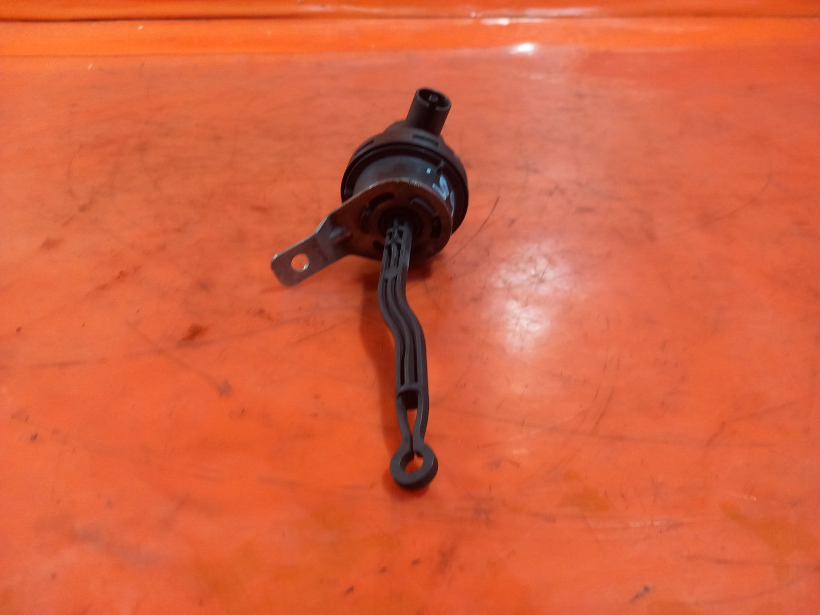 ebay-src:https://i.ebayimg.com/00/s/mtiwmfgxnjaw/z/tvmaaeswflnqkttd/$_57.jpg