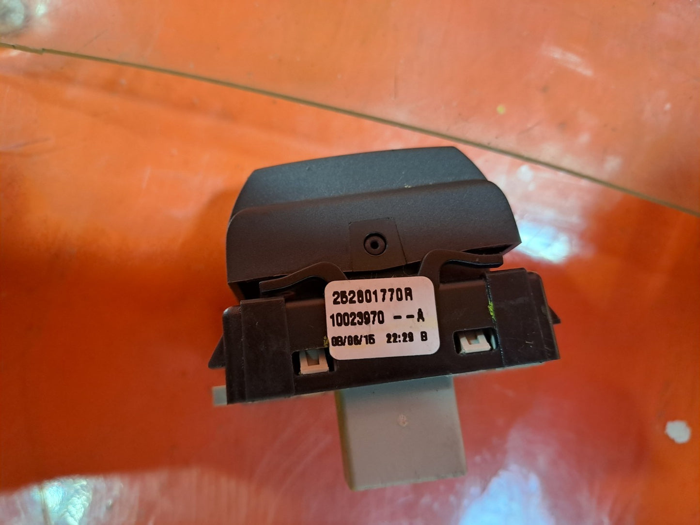 ebay-src:https://i.ebayimg.com/00/s/mtiwmfgxnjaw/z/qyeaaeswzxlpm18u/$_57.jpg