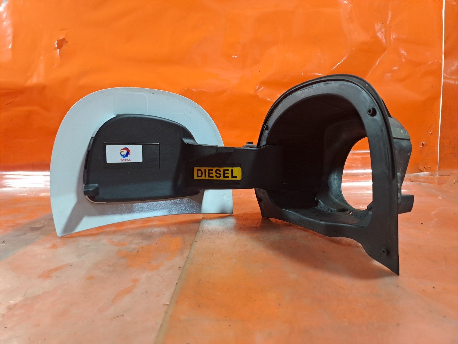 ebay-src:https://i.ebayimg.com/00/s/mtiwmfgxnjaw/z/tm0aaeswg-zpspkp/$_57.jpg