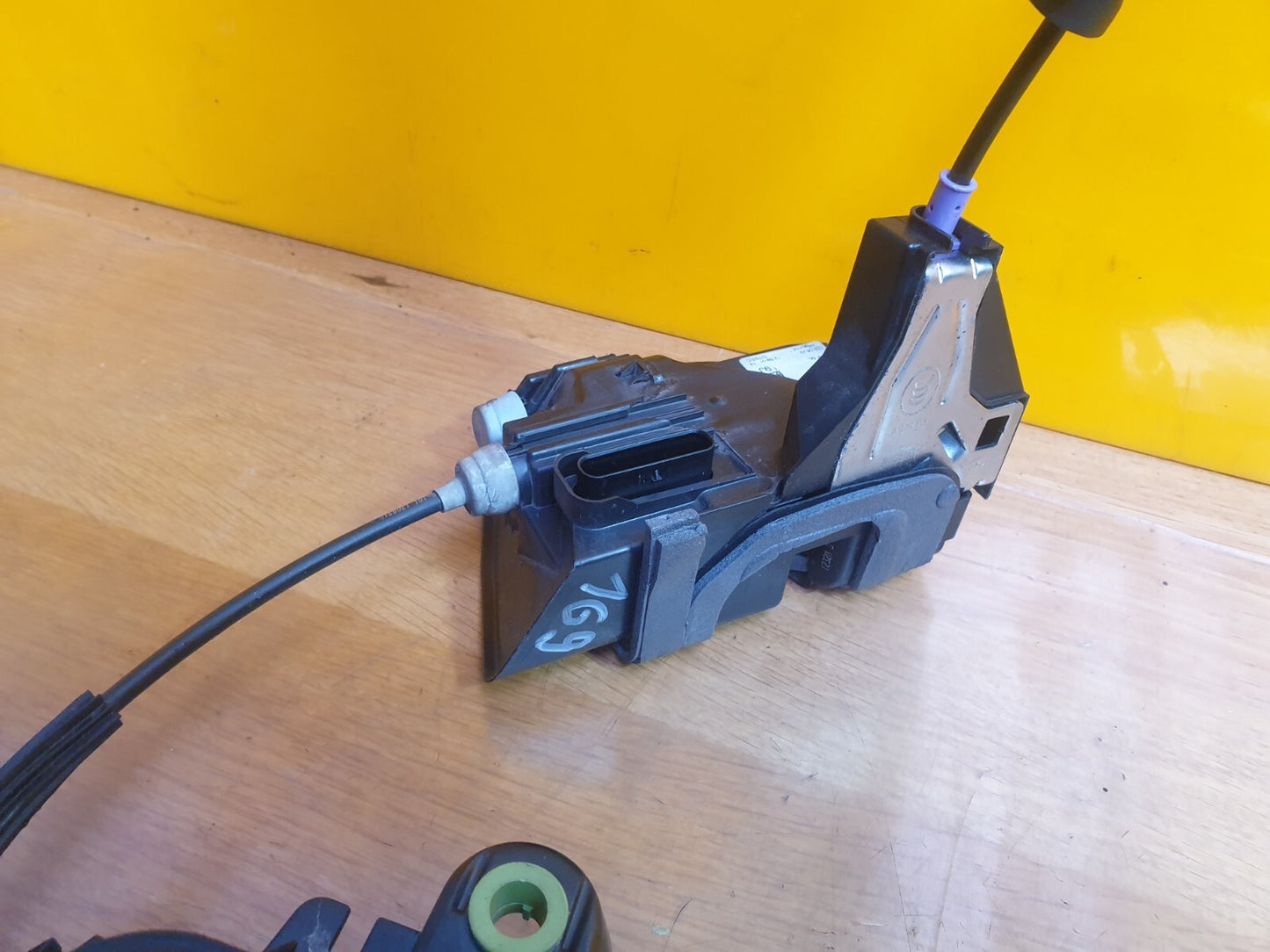 ebay-src:https://i.ebayimg.com/00/s/mtiwmfgxnjaw/z/jn0aaosw7uzmlvl~/$_57.jpg