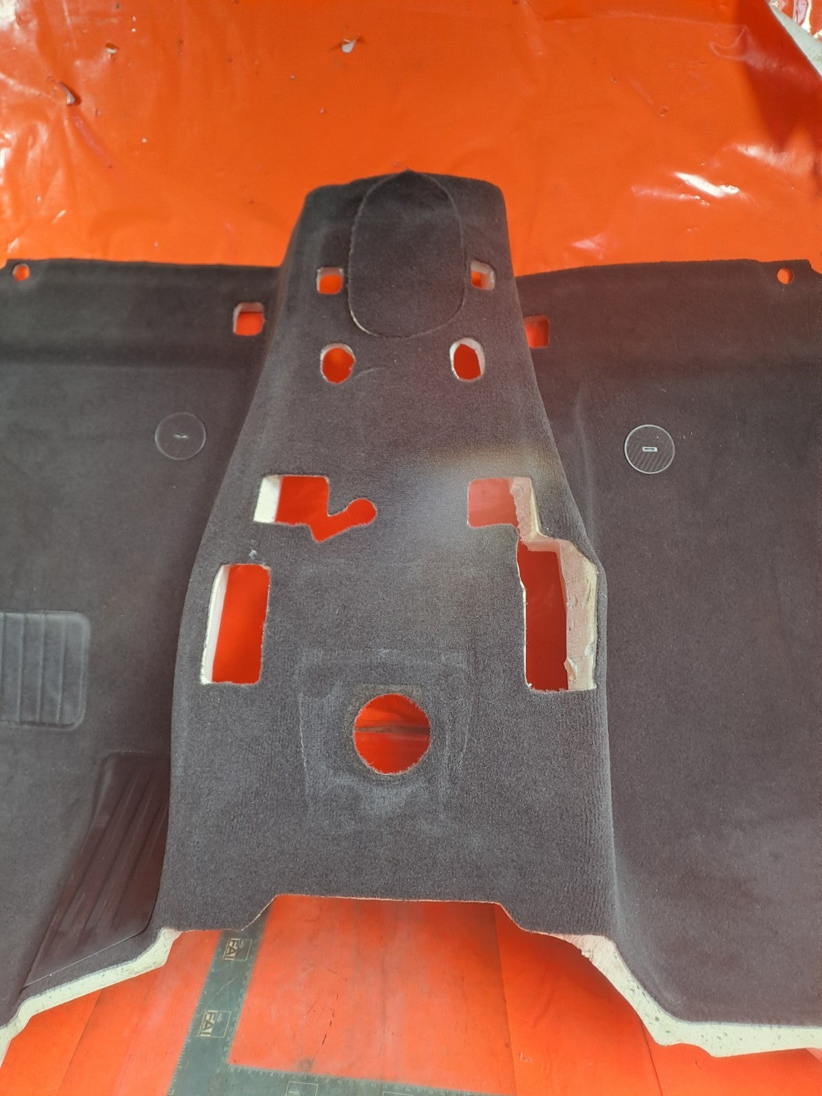 ✅BMW G20 320I 2.0 PETROL 2021 LEFT AND RIGHT SIDE FRONT INTERIOR FLOOR CARPET - Image 4