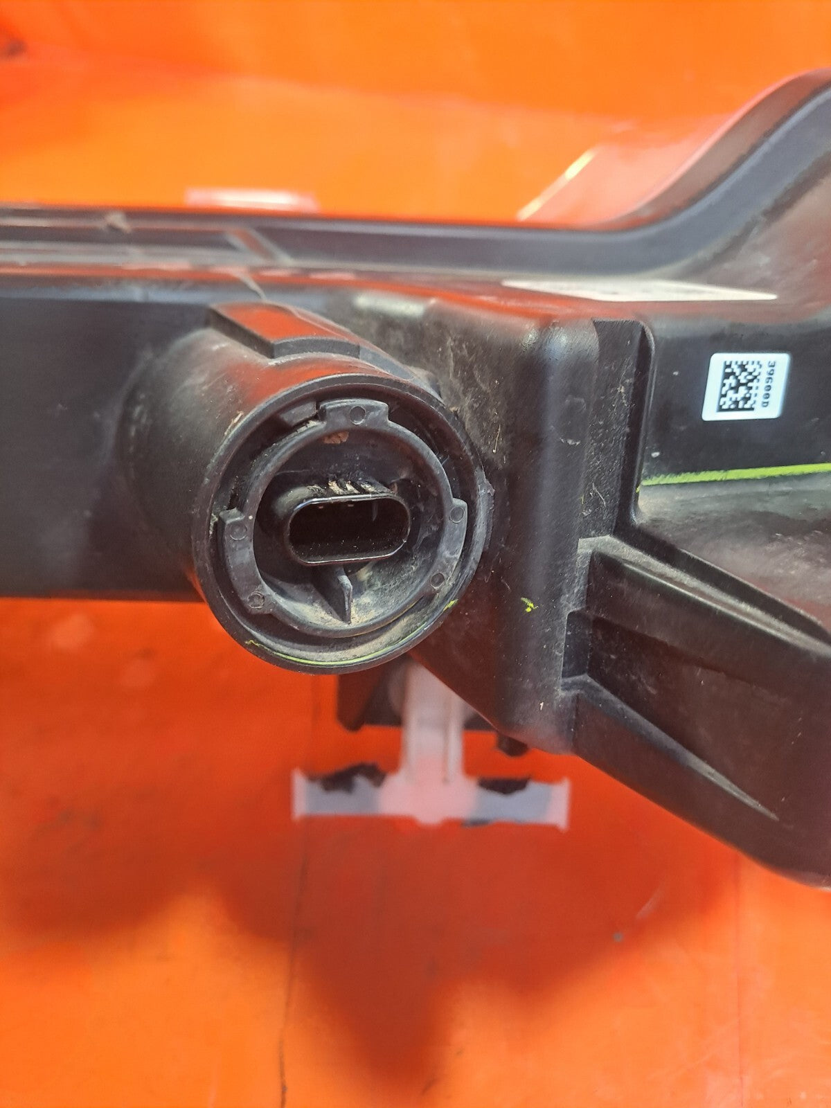 ✅2020 TESLA MODEL 3 FRONT RIGHT FOG LIGHT 1077396-00-D + WARRANTY A266 - Image 11