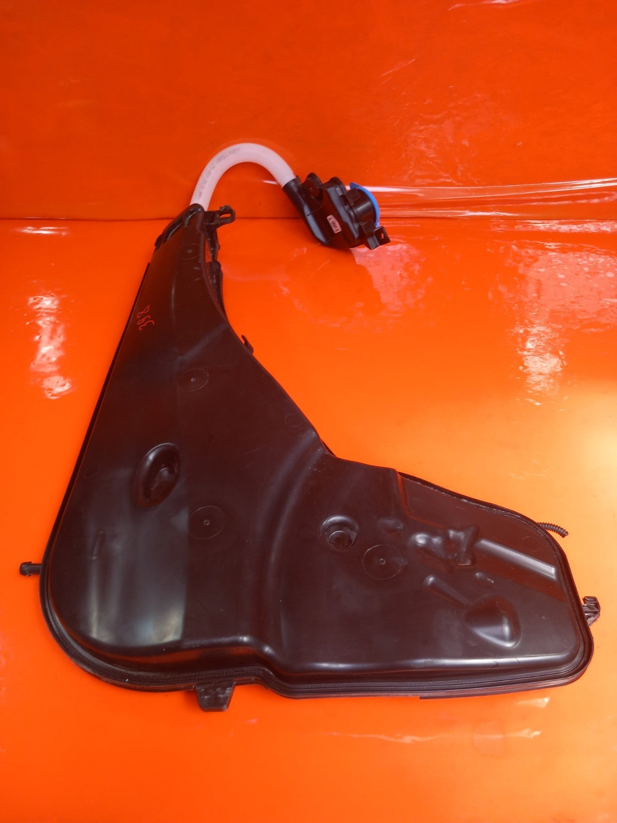 ebay-src:https://i.ebayimg.com/00/s/mtywmfgxmjaw/z/kziaaeswur5qwlob/$_57.jpg