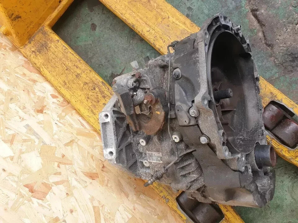 ✅LAND ROVER DISCOVERY L550 2.0 DIESEL 2016 6 SPEED MANUAL GEARBOX GK7R7002CB - Image 3