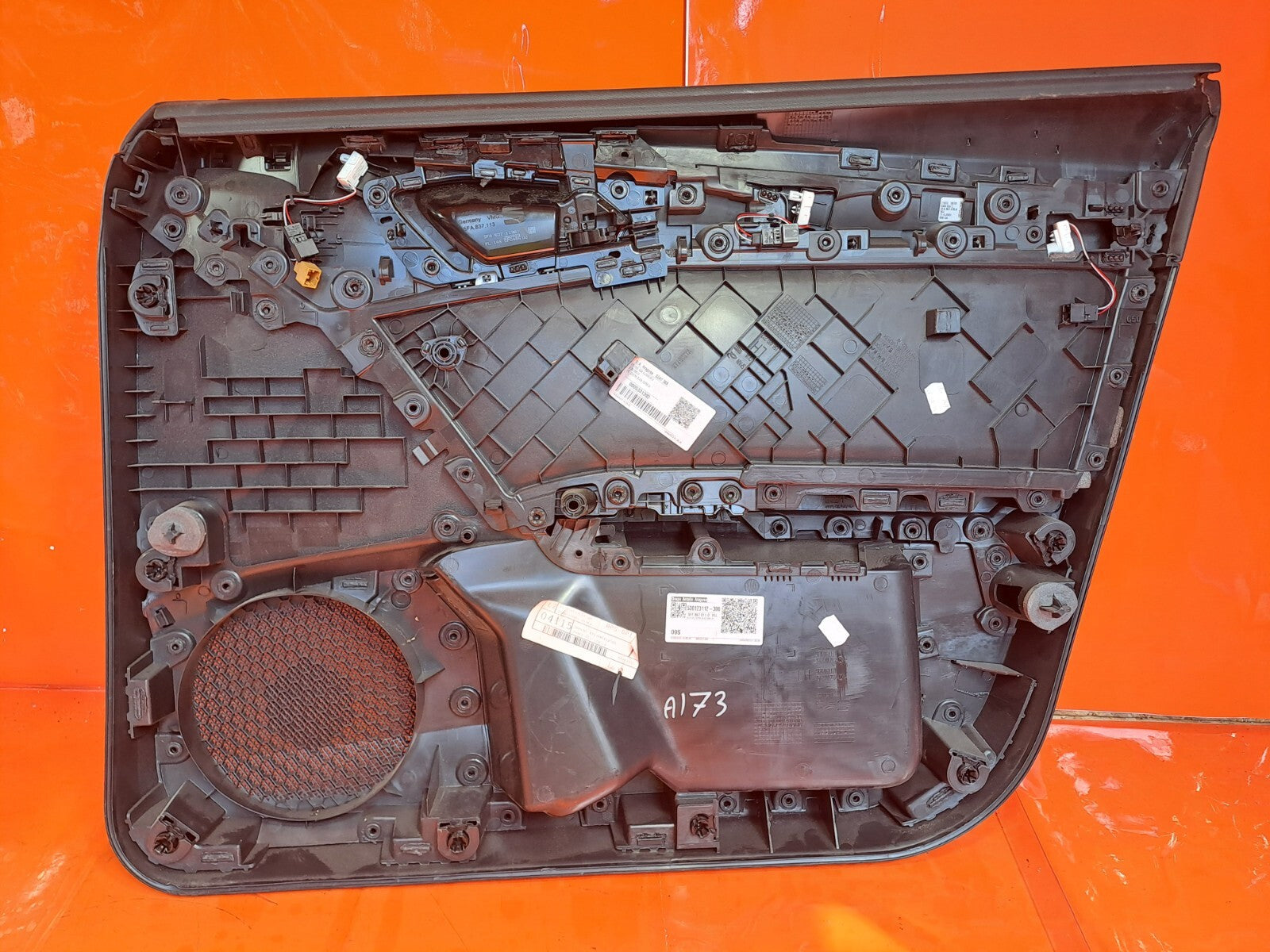 ebay-src:https://i.ebayimg.com/00/s/mtiwmfgxnjaw/z/rr0aaoswh1zn-ojm/$_57.jpg