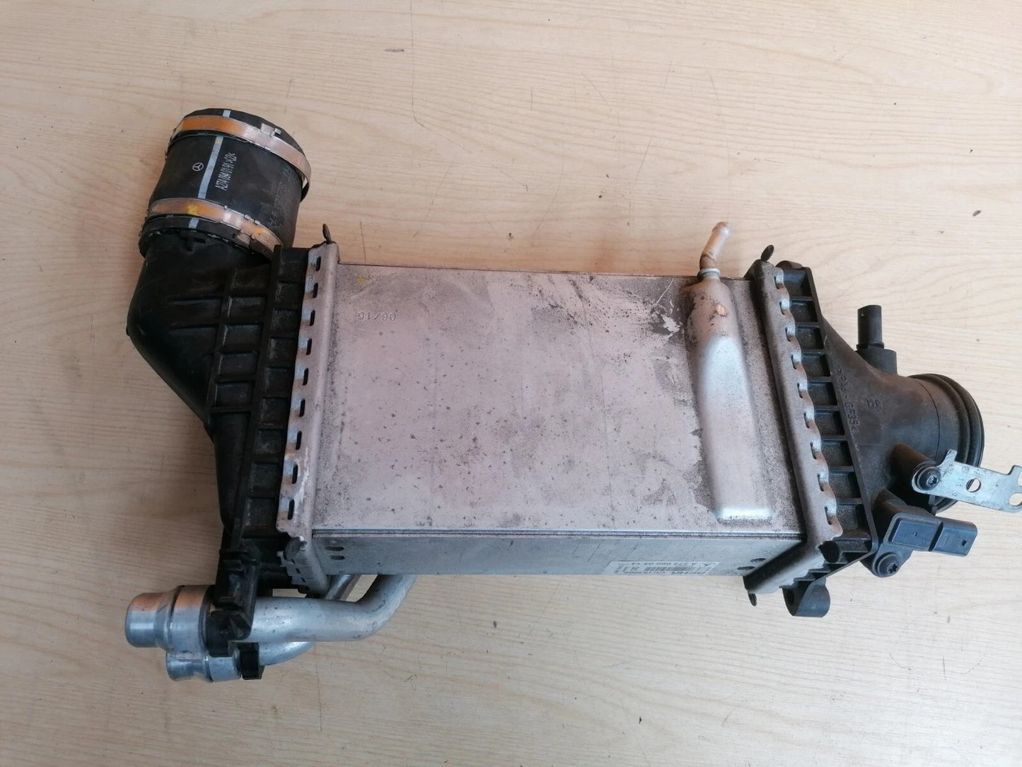 ebay-src:https://i.ebayimg.com/00/s/mtiwmfgxnjaw/z/vfqaaeswmc1p-xet/$_57.jpg