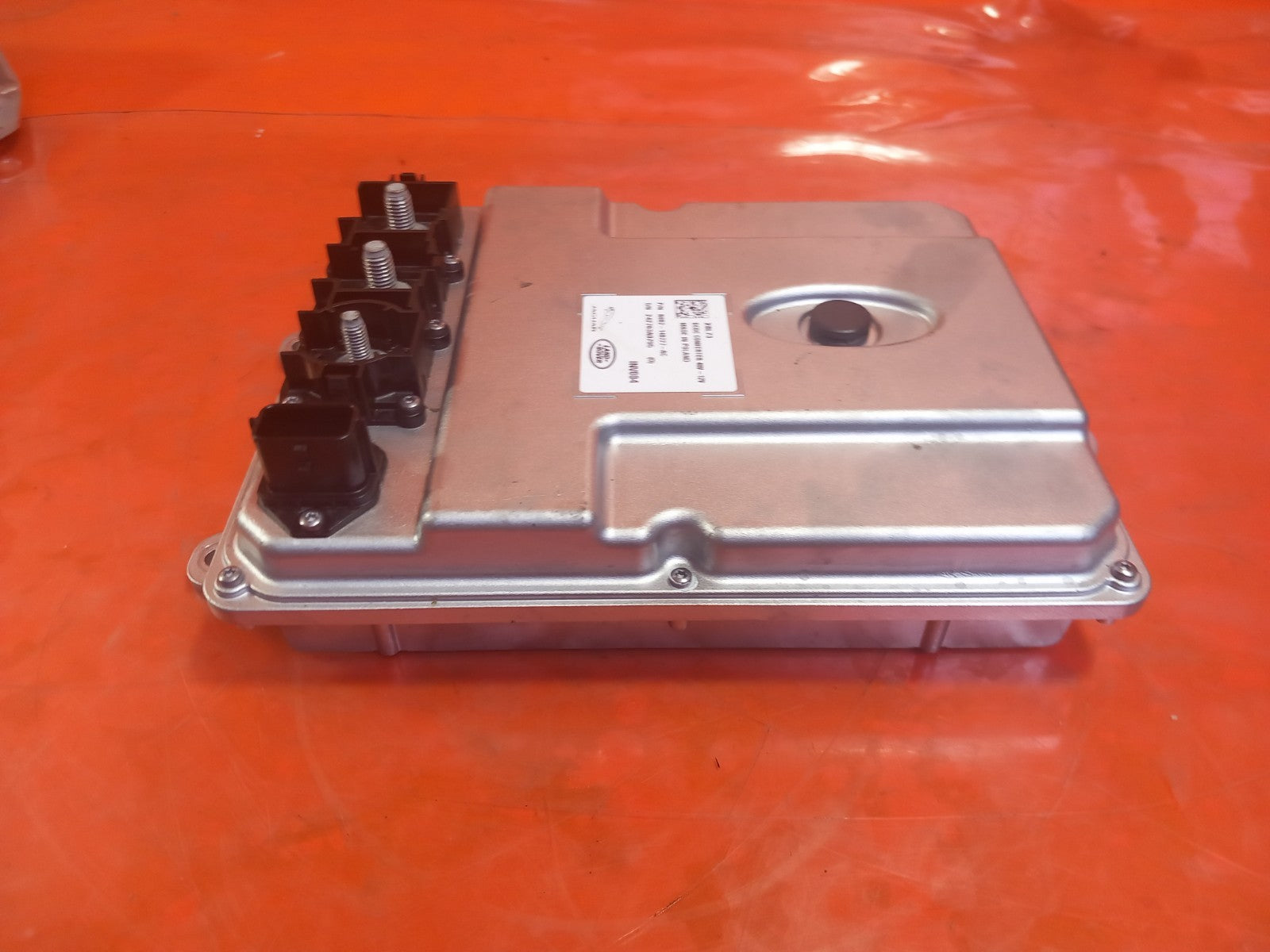 Land Rover Defender L663 3.0 Diesel 2025 Voltage Converter N8B214B227AC A396 - Image 6