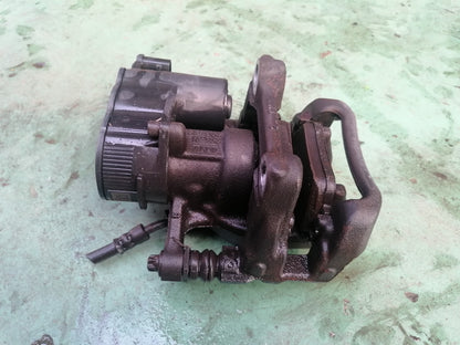 ✅2020 MERCEDES A CLASS W177 1.3P REAR LEFT BRAKE CALIPER A2474230800 A050 - Image 5