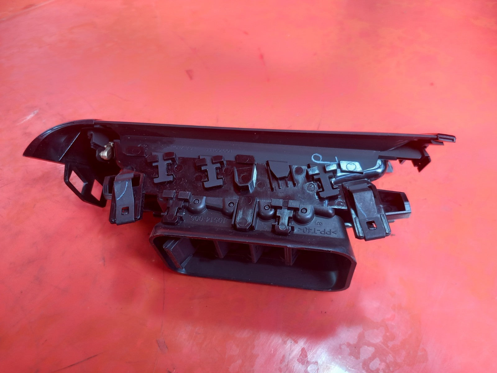 Renault Captur 1.6 Petrol 2023 Front Right Dashboard Air Vent 687605826R A392 - Image 5