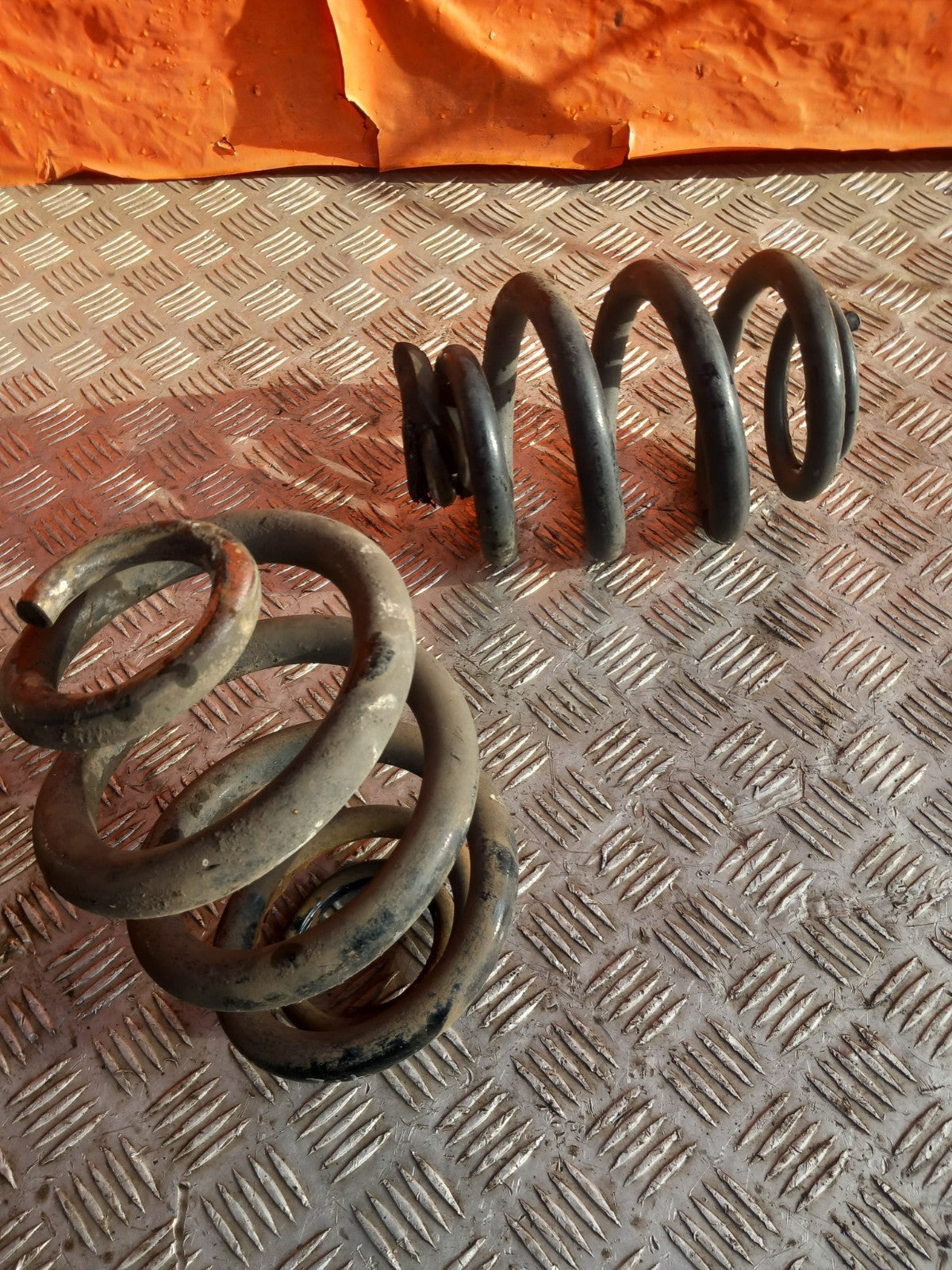 ebay-src:https://i.ebayimg.com/00/s/mtywmfgxmjaw/z/qbwaaeswiftqthjm/$_57.jpg