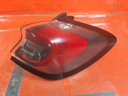 ✅2023 FORD PUMA TITANIUM 1.0P REAR RIGHT OUTER TAIL LIGHT L1TB13404AG A328 - Image 1